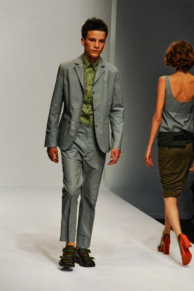 Look 40